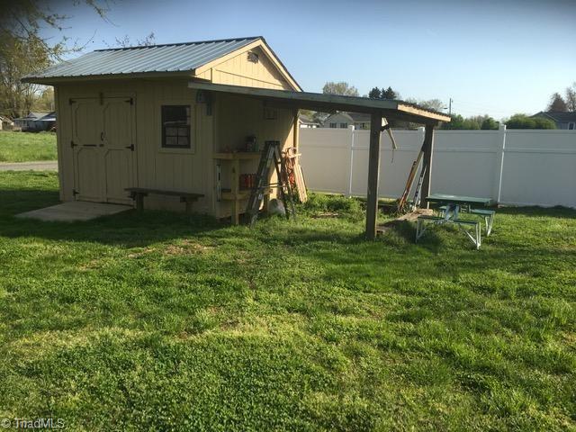 235 Walser Road Lexington, NC 27295 - Photo 26 of 27 Gallery Image 26
