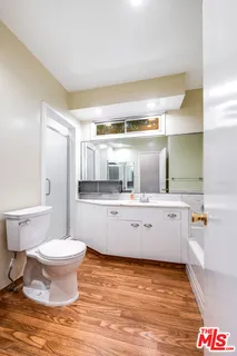 $2,050,000 | 10435 Whipple Street, Toluca Lake, CA 91602