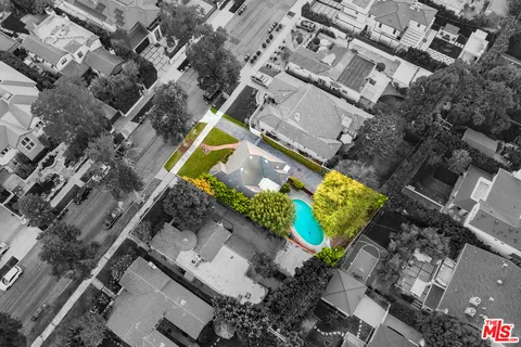 $2,050,000 | 10435 Whipple Street, Toluca Lake, CA 91602