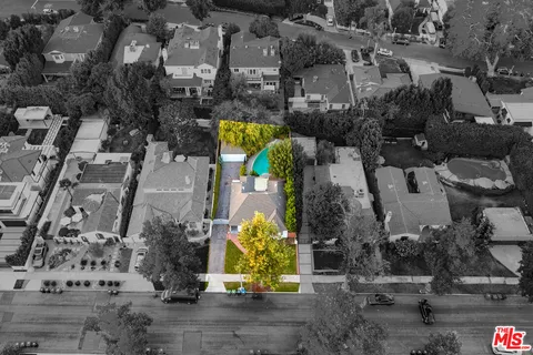 $2,050,000 | 10435 Whipple Street, Toluca Lake, CA 91602