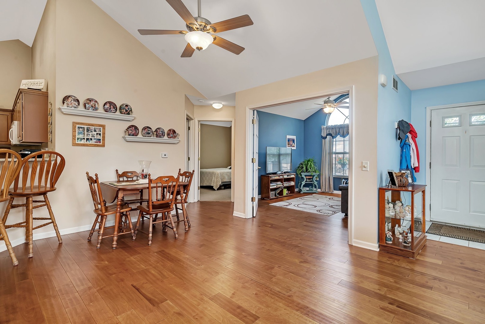 1950 Timbers Edge Circle Joliet, IL 60431 - Photo 11 of 24 a view of a dining room with furniture and wooden floor