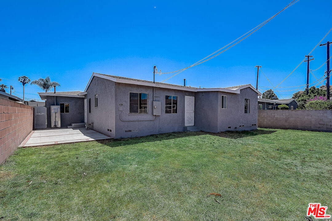 15815 South Haskins Avenue Compton, CA 90220 - Photo 29 of 29 a view of a backyard with potted plants