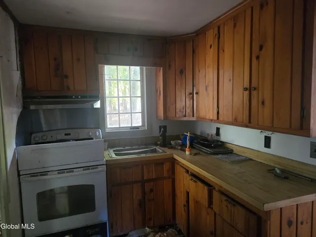 $39,900 | 56 Pearl Street West, Sidney, NY 13838