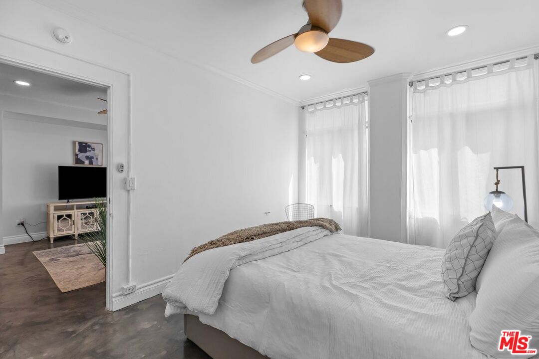 140 Linden Avenue, Unit 615 Long Beach, CA 90802 - Photo 11 of 24