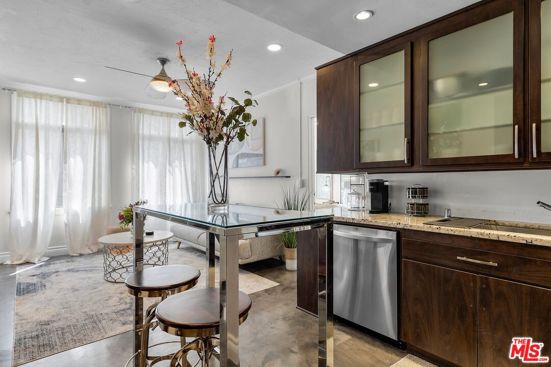 140 Linden Avenue, Unit 615 Long Beach, CA 90802 - Photo 13 of 24