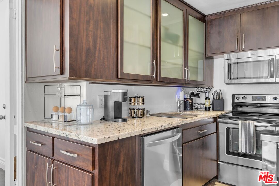 140 Linden Avenue, Unit 615 Long Beach, CA 90802 - Photo 15 of 24