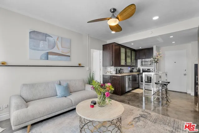 $519,000 | 140 Linden Avenue, Unit 615, Long Beach, CA 90802