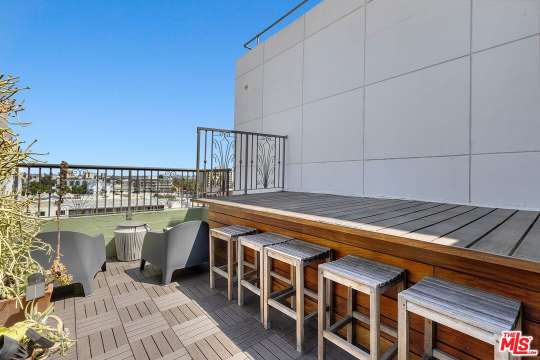 140 Linden Avenue, Unit 615 Long Beach, CA 90802 - Photo 8 of 24