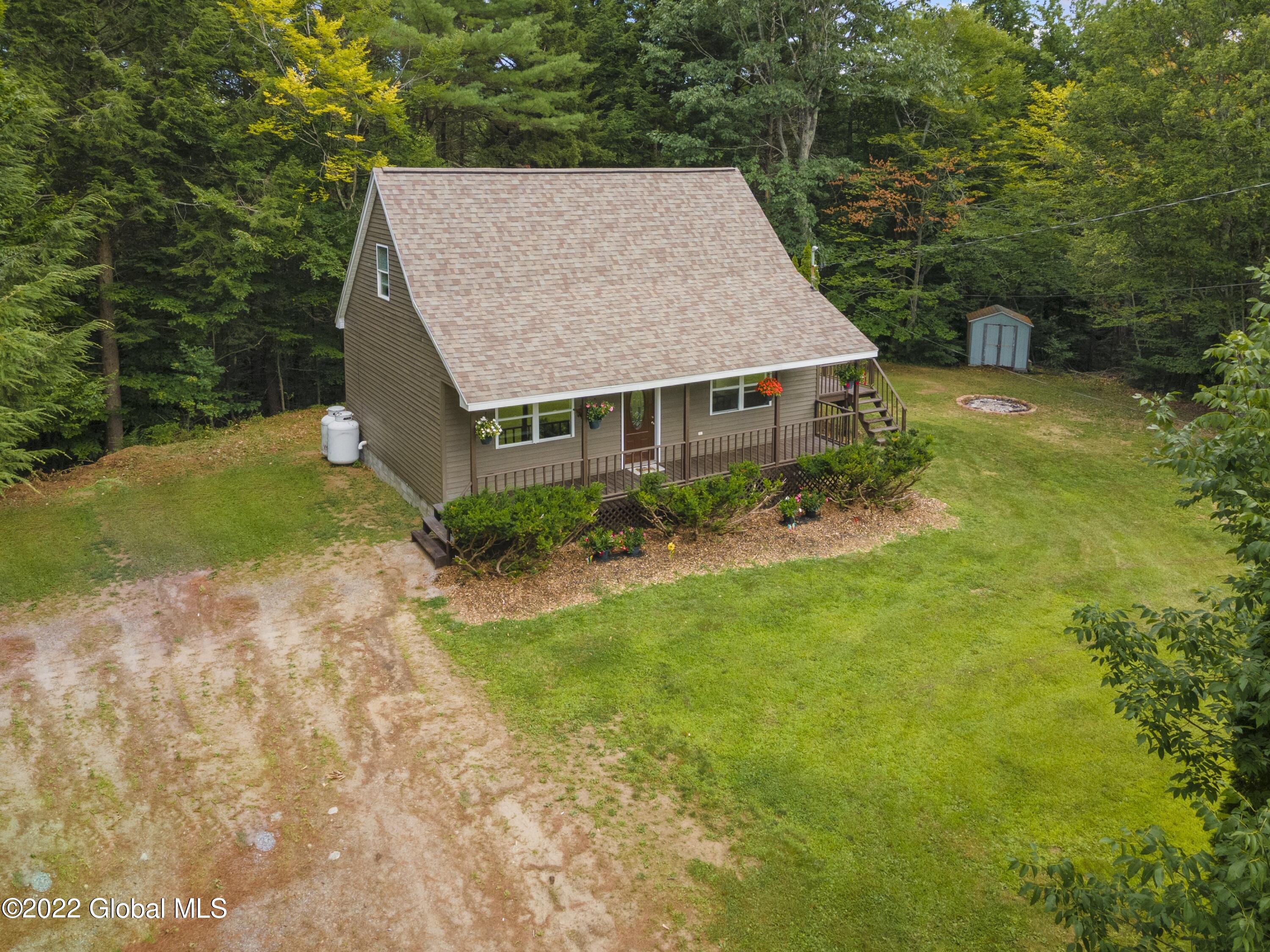 001-102-la-flamme-road-middle-grove-ny-u