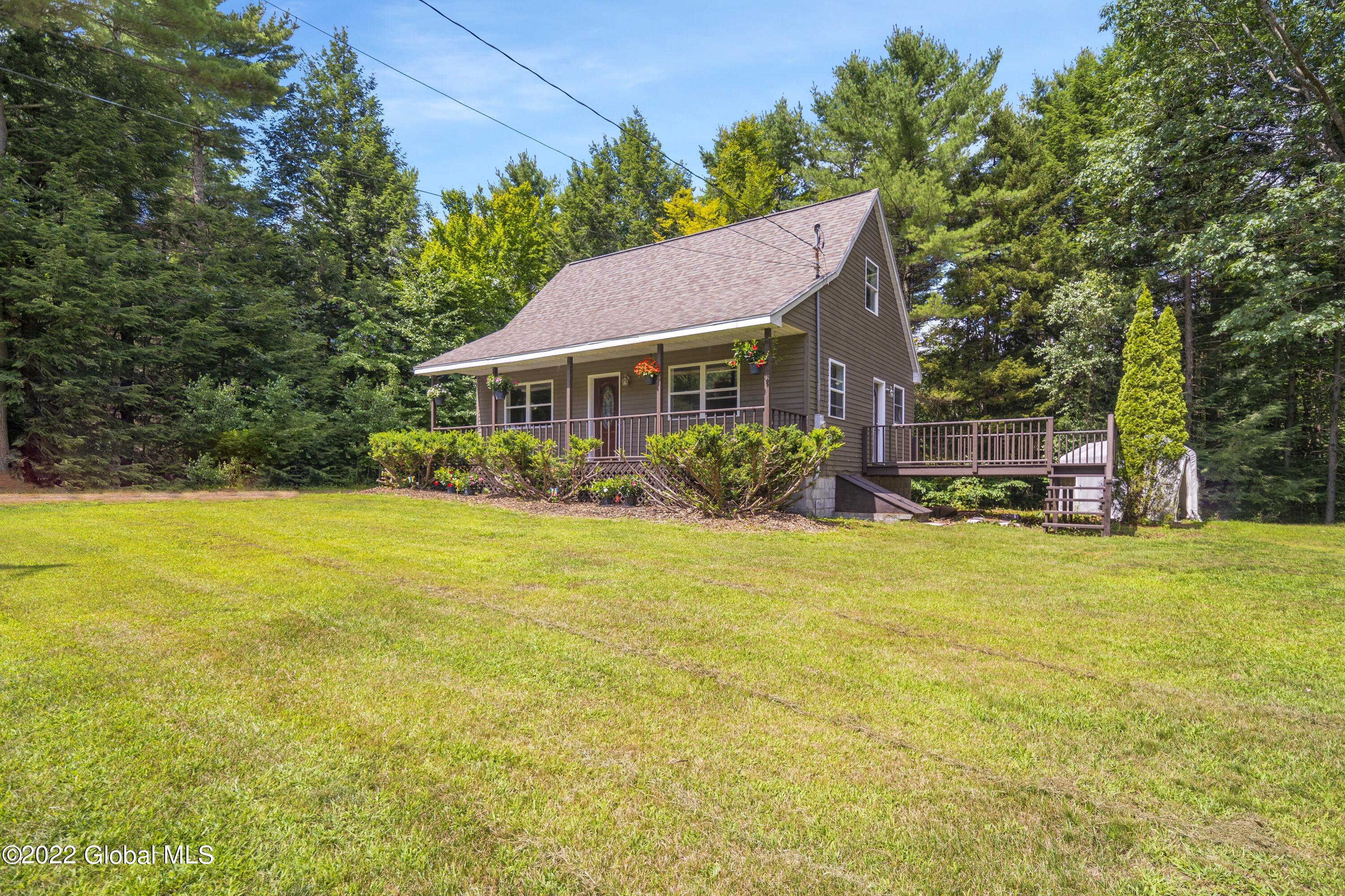 004-102-la-flamme-road-middle-grove-ny-u