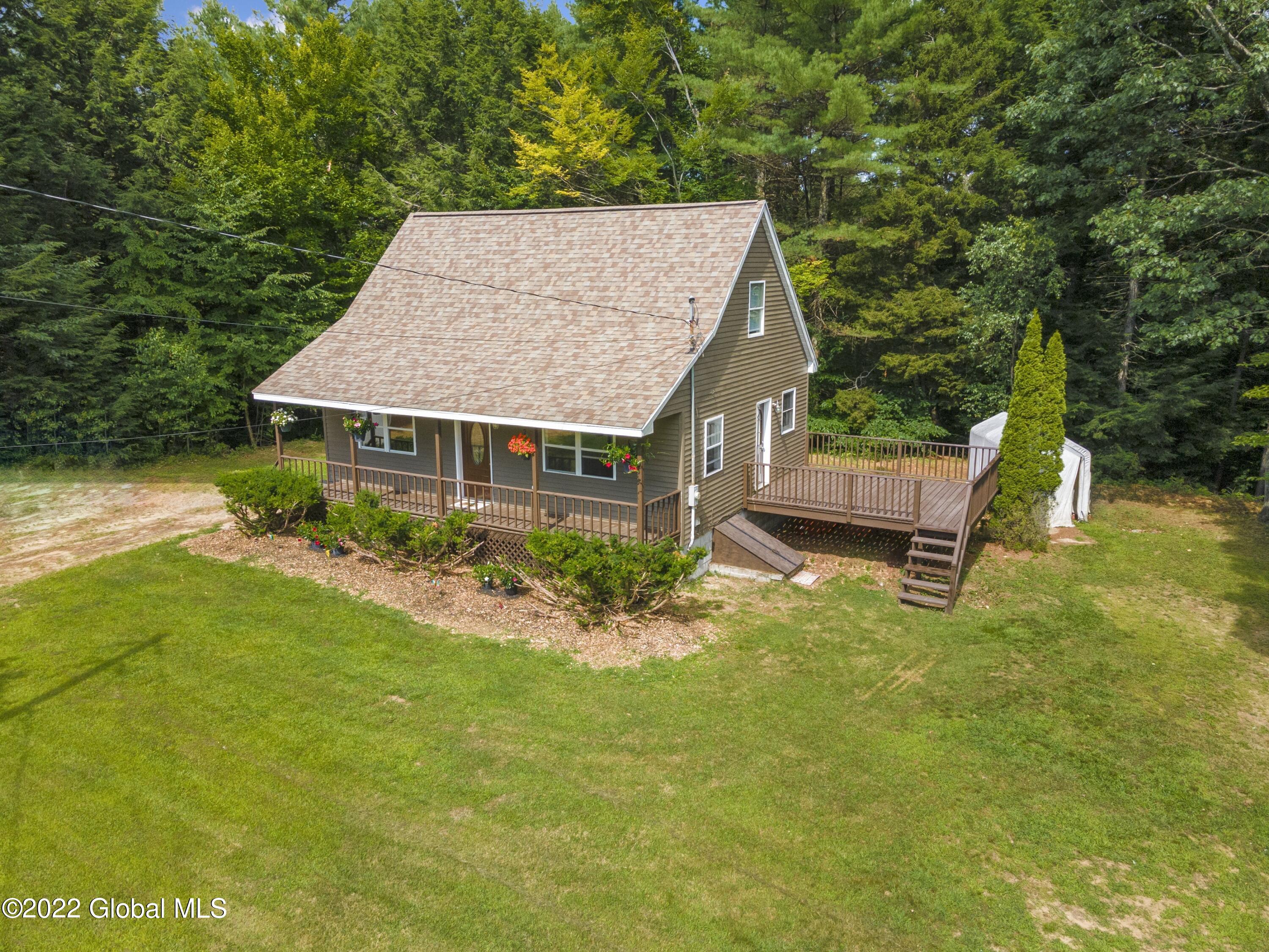 005-102-la-flamme-road-middle-grove-ny-u