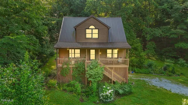 $525,000 | 103 Meadow Springs Court, Flag Pond, TN 37657