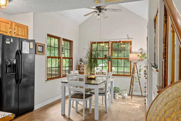 $525,000 | 103 Meadow Springs Court, Flag Pond, TN 37657