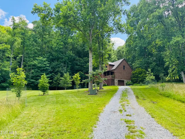 $525,000 | 103 Meadow Springs Court, Flag Pond, TN 37657