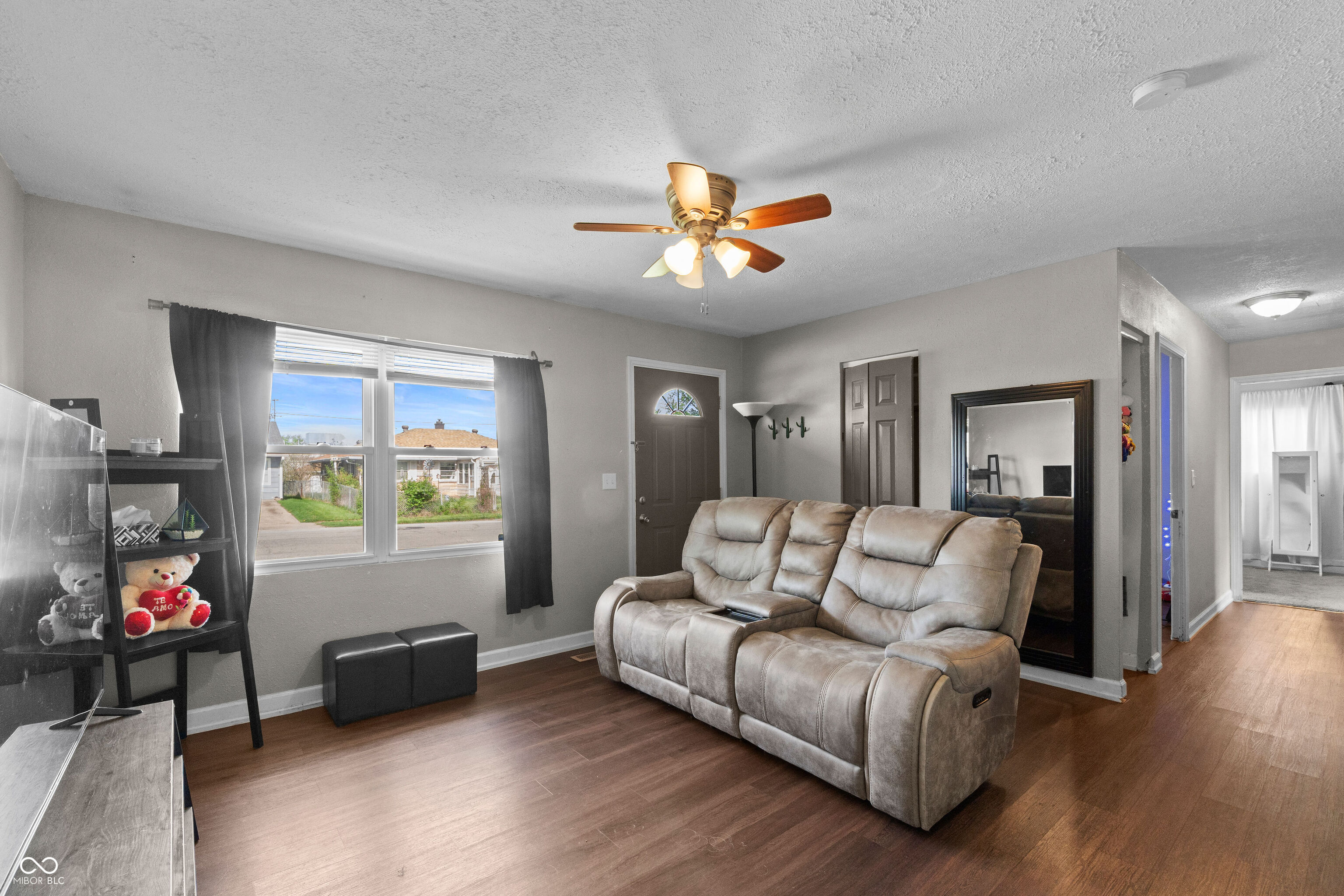 2901 North Routiers Avenue Indianapolis, IN 46219 - Photo 4 of 14