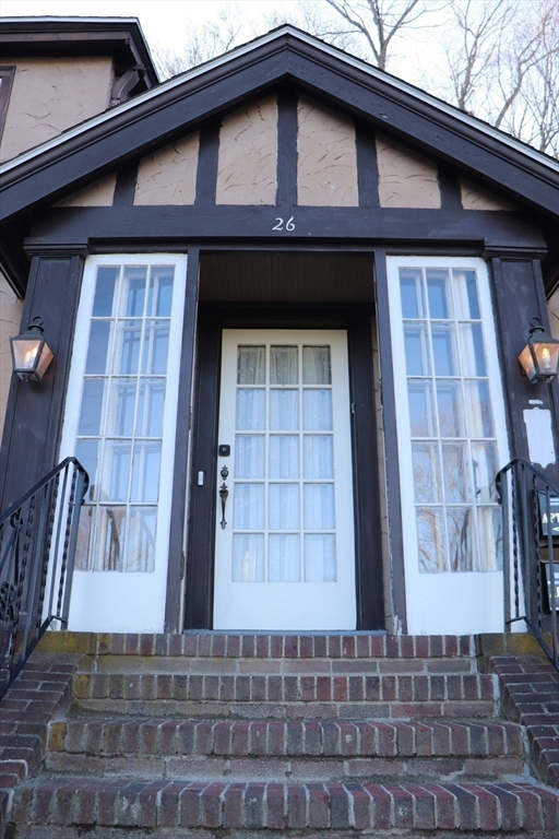 26 St Elmo Road Worcester, MA 01602 - Photo 37 of 42 a front view of a house