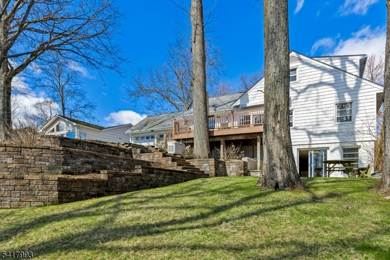 10 Tree Top Drive Springfield, NJ 07081 - Photo 17 of 18