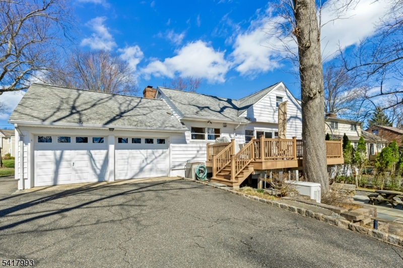 10 Tree Top Drive Springfield, NJ 07081 - Photo 18 of 18
