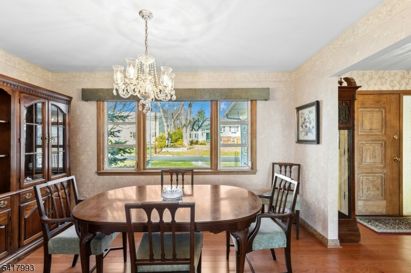 10 Tree Top Drive Springfield, NJ 07081 - Photo 8 of 18