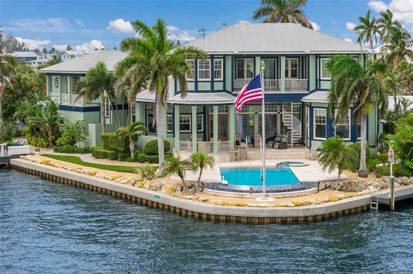 $5,495,000 | 522 Bayview Drive, Bradenton Beach, FL 34217