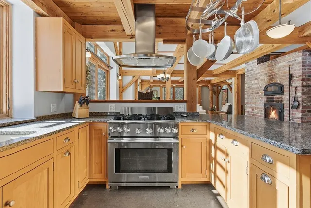 $499,900 | 125 Winch Hill Road, Langdon, NH 03602