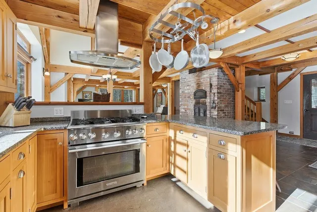 $499,900 | 125 Winch Hill Road, Langdon, NH 03602