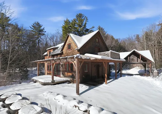 $499,900 | 125 Winch Hill Road, Langdon, NH 03602