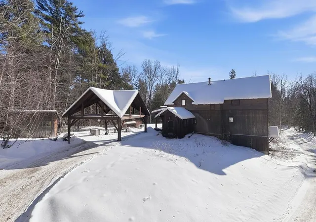 $499,900 | 125 Winch Hill Road, Langdon, NH 03602