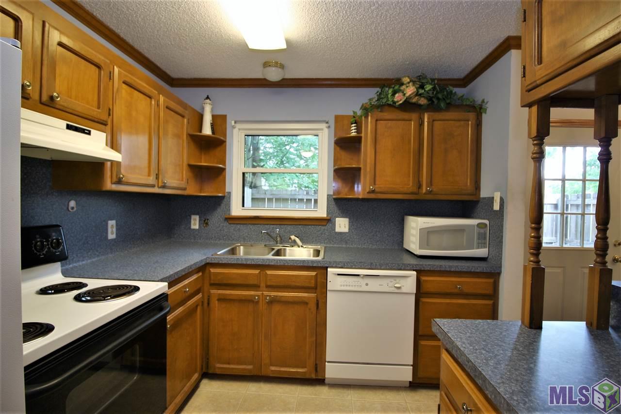 961 Ridgepoint Court, Unit NONE Baton Rouge, LA 70810 - Photo 6 of 15 Gallery Image 6