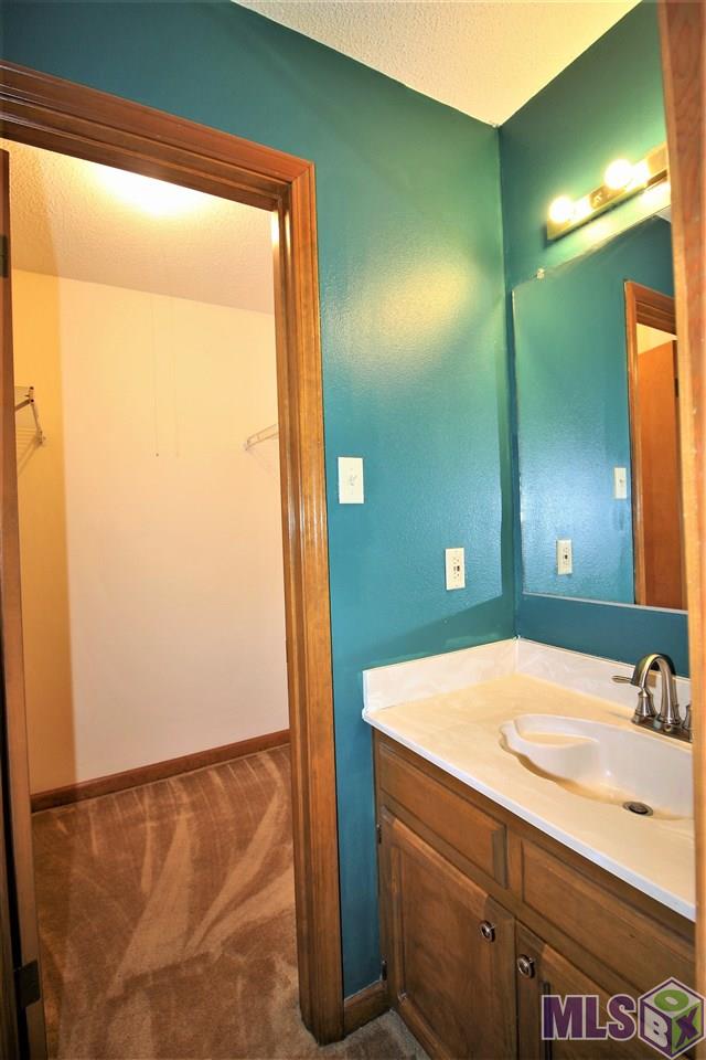 961 Ridgepoint Court, Unit NONE Baton Rouge, LA 70810 - Photo 9 of 15 Gallery Image 9