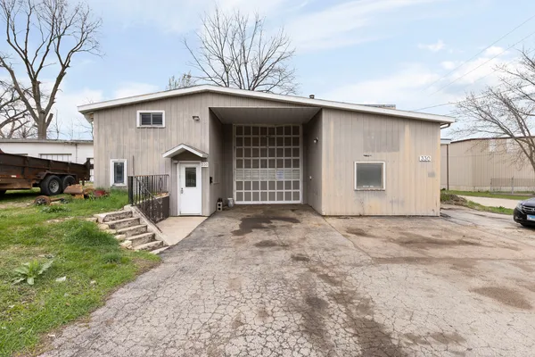 $125,000 | 330 East Winslow Street, Freeport, IL 61032