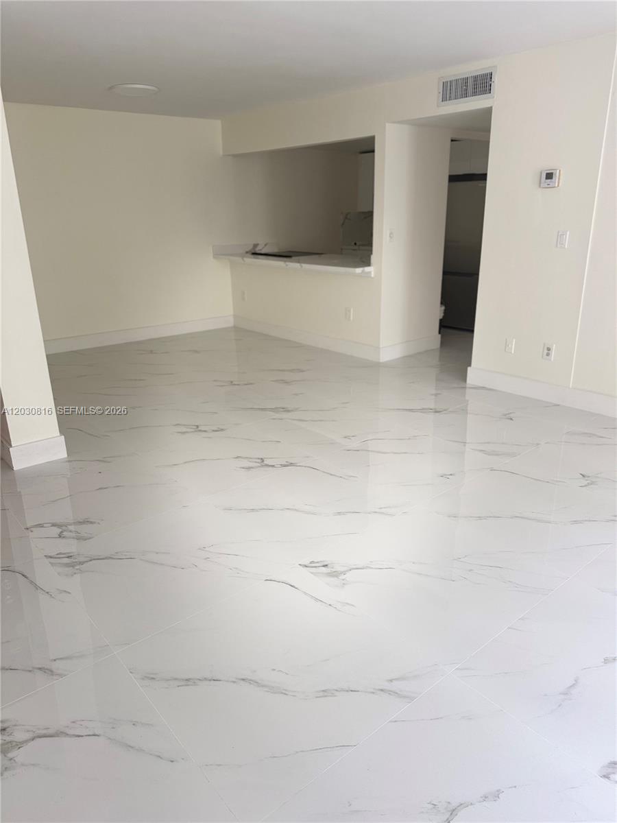 1673 Bay Road, Unit 306 Miami Beach, FL 33139 - Photo 5 of 22