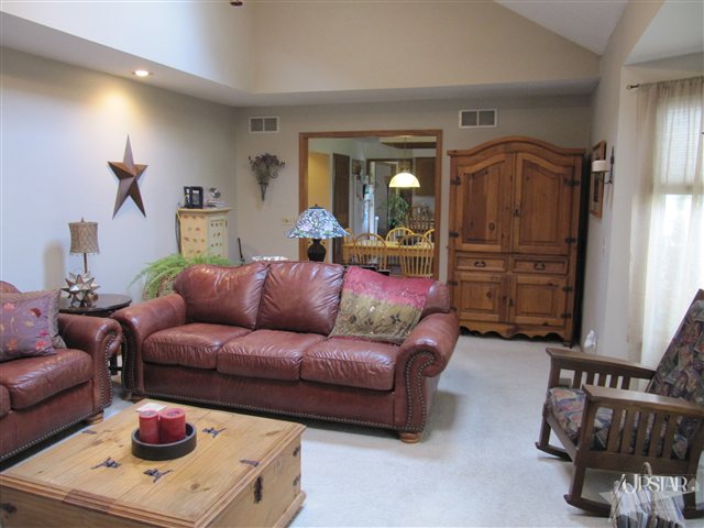 710 Diamond Point Place Fort Wayne, IN 46804 - Photo 13 of 29