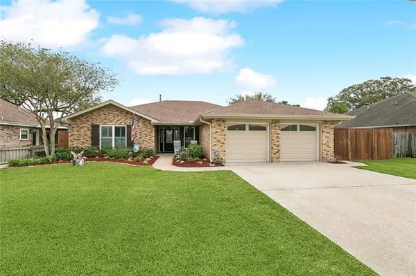 $398,000 | 406 Ave A, Belle Chasse, LA 70037