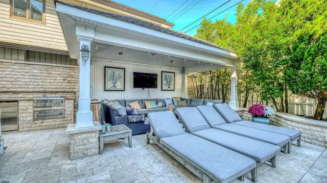 $2,500,000 | 403 North Lancaster Avenue, Margate City, NJ 08402