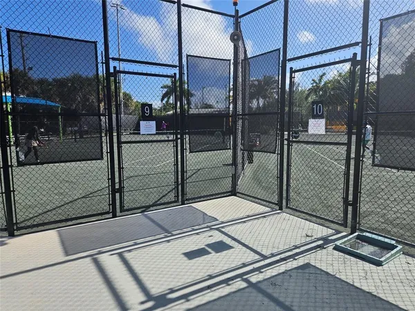 $1,800 | 580 Egret Drive, Unit 310, Hallandale Beach, FL 33009