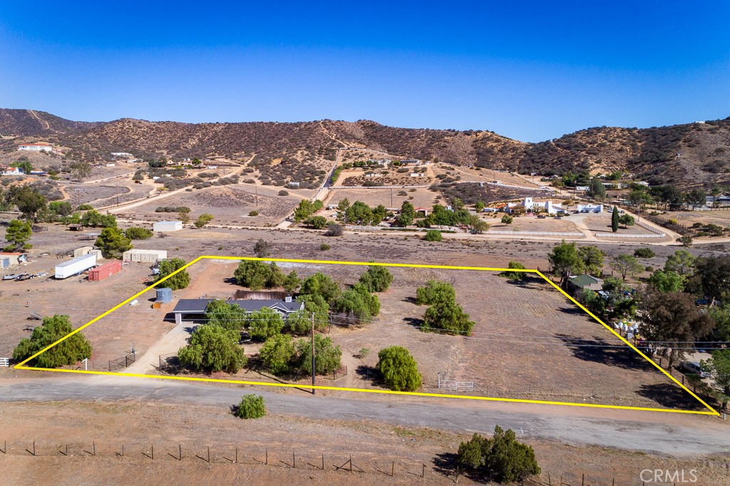 35444 Astley Road Acton, CA 93510 - Photo 5 of 37