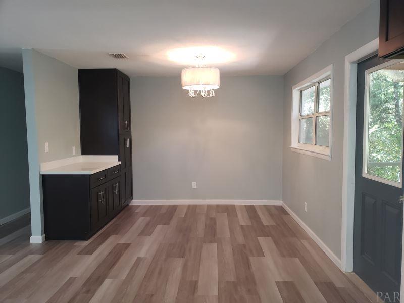 5500 Tom Sawyer Road Milton, FL 32583 - Photo 5 of 18 Gallery Image 5