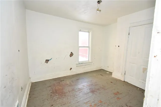 $62,500 | 618-620 15th Street, Beaver Falls, PA 15010