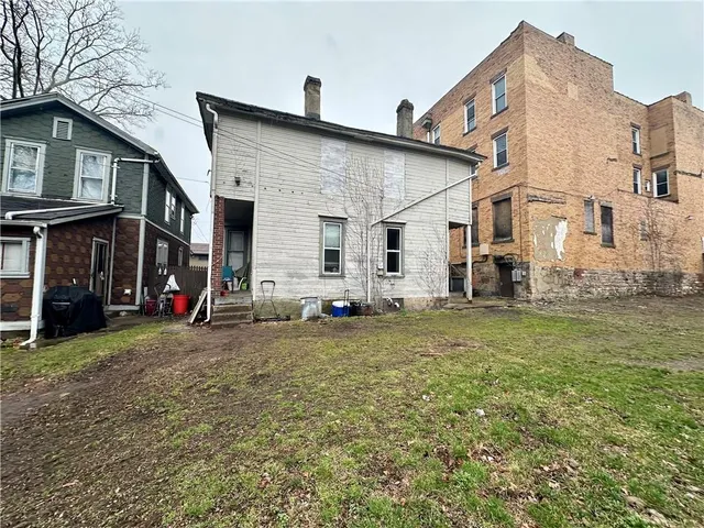 $62,500 | 618-620 15th Street, Beaver Falls, PA 15010
