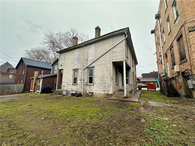 $62,500 | 618-620 15th Street, Beaver Falls, PA 15010