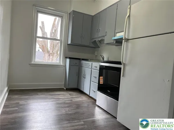 $1,650 | 137 South 17th Street, Wilson, PA 18042