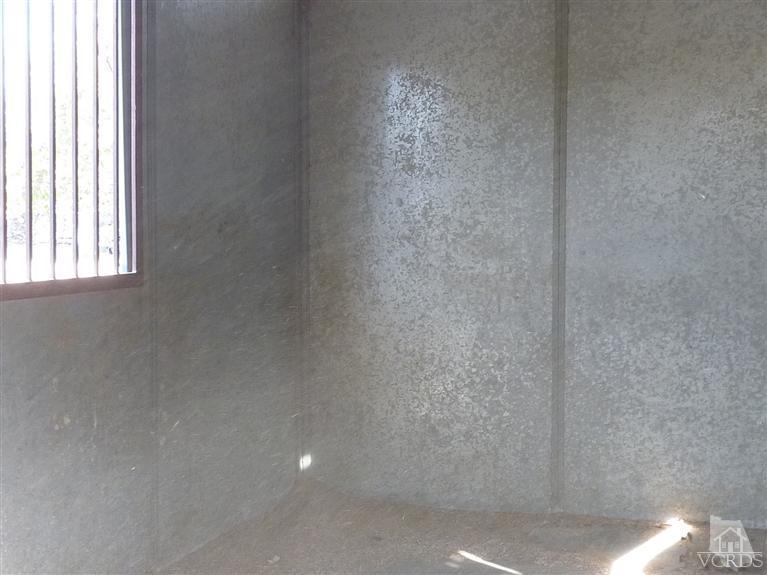 4593 Adam Road Simi Valley, CA 93063 - Photo 20 of 27 a close up of a white marble wall