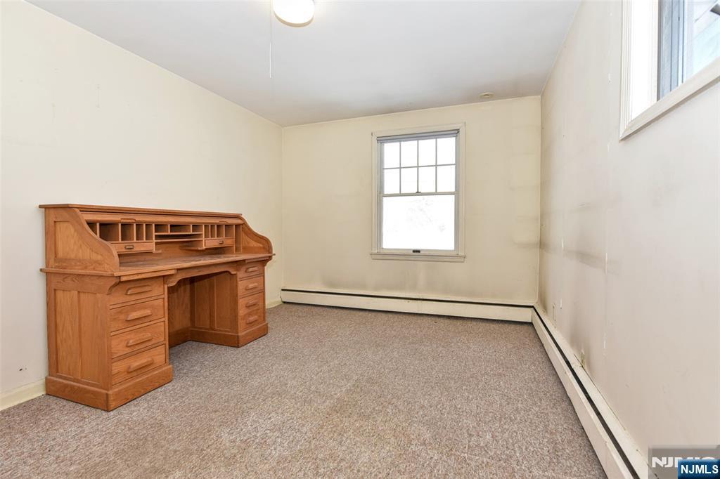 96 Grove Street Waldwick, NJ 07463 - Photo 13 of 34