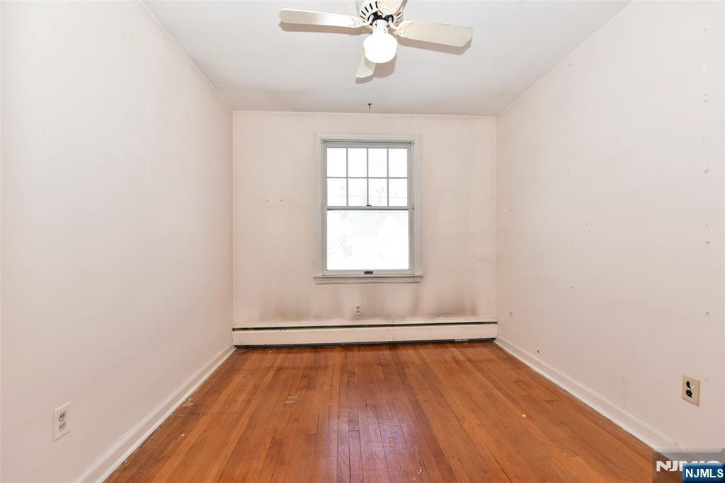 96 Grove Street Waldwick, NJ 07463 - Photo 14 of 34