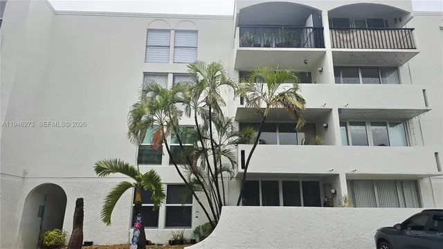 $2,400 | 2150 Southwest 16th Avenue, Unit 206, Miami, FL 33145