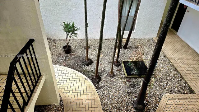 $2,400 | 2150 Southwest 16th Avenue, Unit 206, Miami, FL 33145