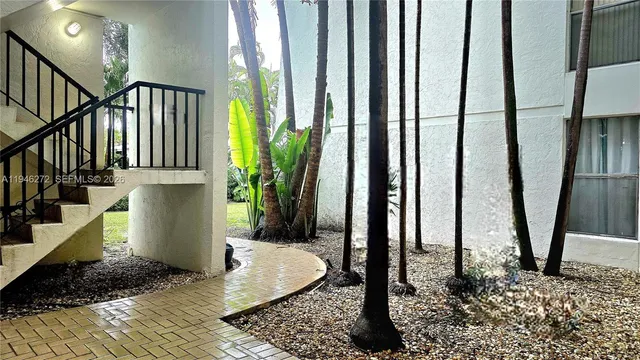 $2,400 | 2150 Southwest 16th Avenue, Unit 206, Miami, FL 33145