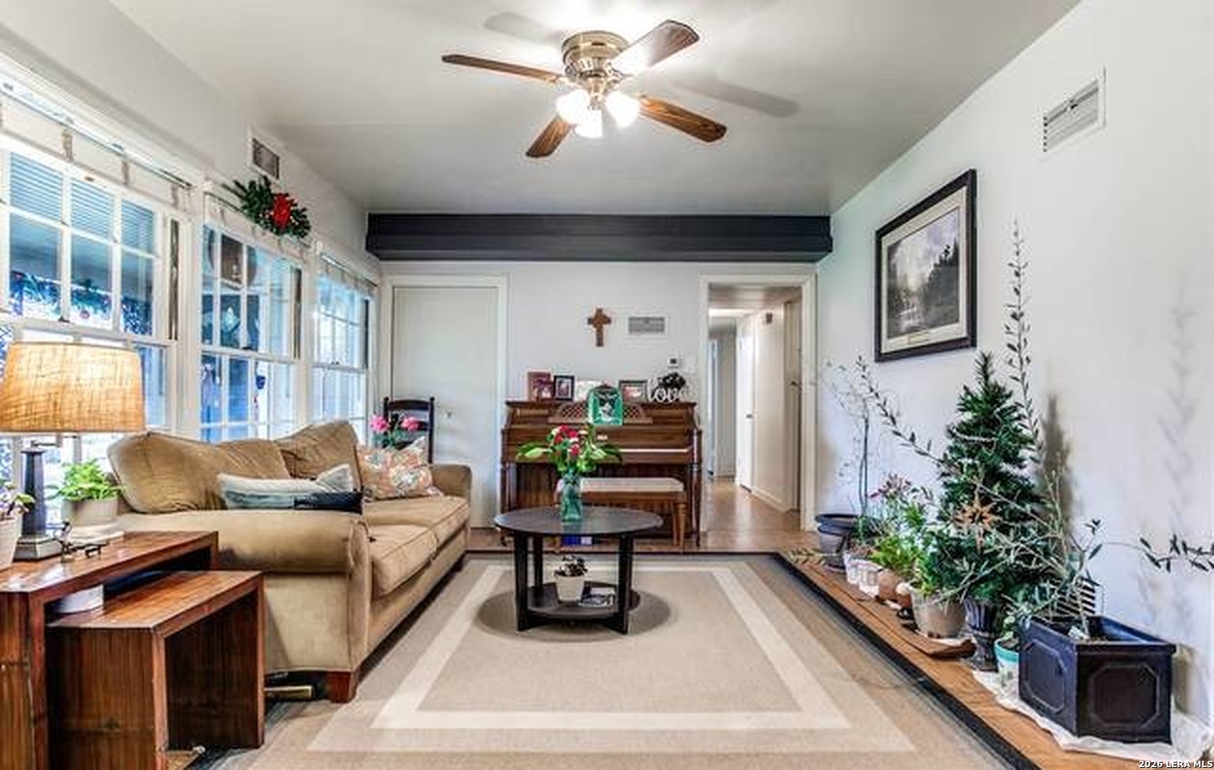 511 Exeter Road San Antonio, TX 78209 - Photo 4 of 17