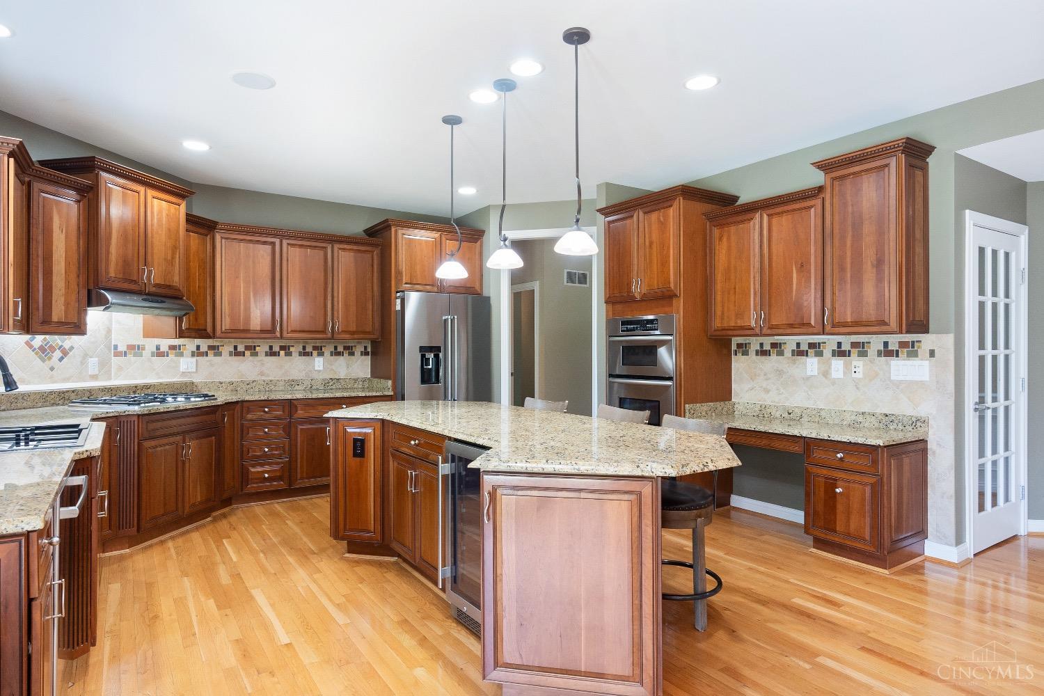 7808 Ingrams Ridge Drive Cincinnati, OH 45244 - Photo 12 of 68
